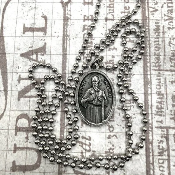 Vintage Saint St Jude Thaddeus Religious Catholic Medal Pendant Silver Necklace - Picture 10 of 12
